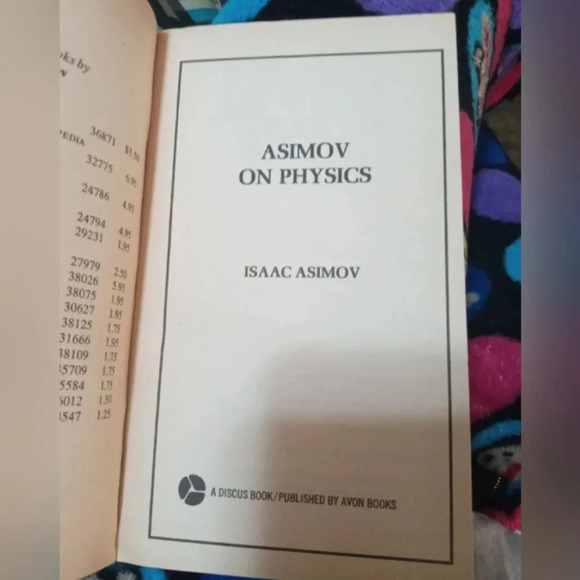 Isaac Asimov On Physics Paperback - Picture 5 of 8